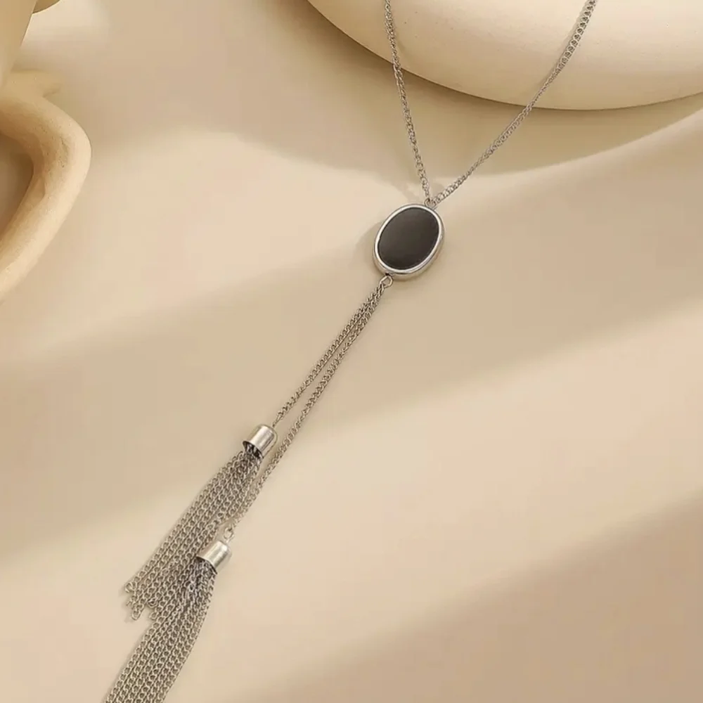 Long Tassel Necklace Silver